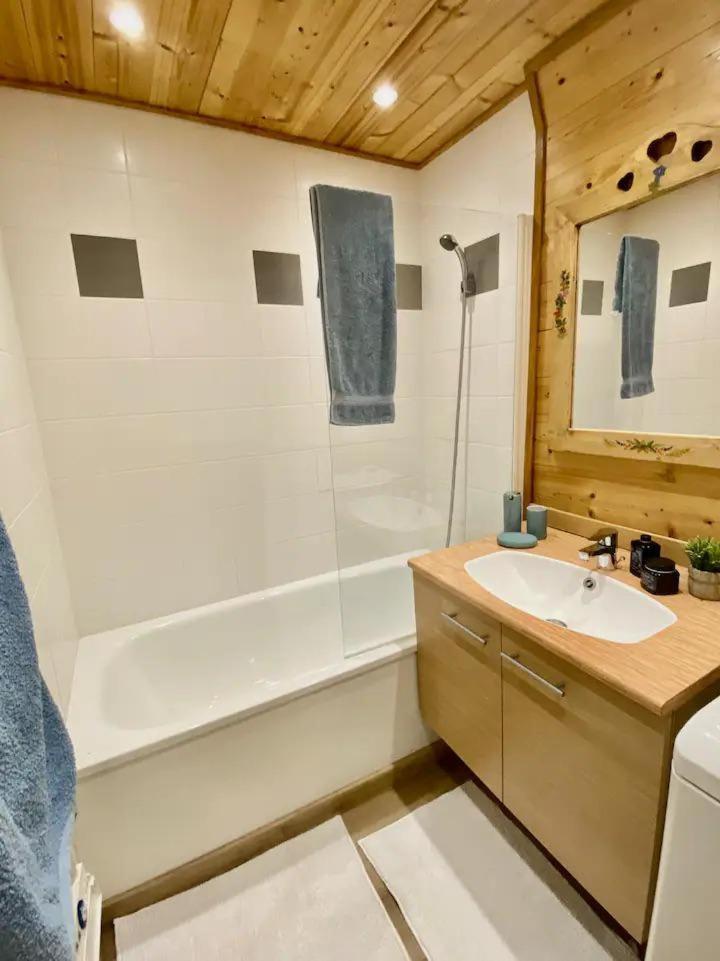 Appartamento Appt 3CH, au pied des pistes à la déco soignée Flumet Esterno foto
